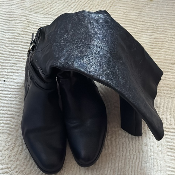 Circa Joan David Sz 9 1/2 black leather tall boots - Picture 3 of 11